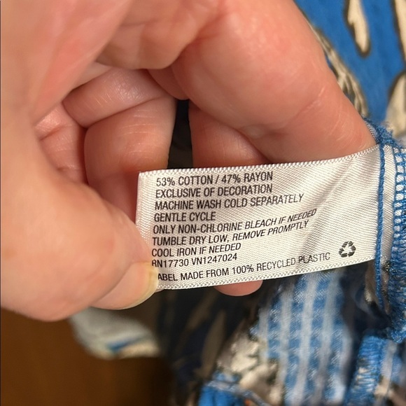 Knox Rose Blue and White Floral Blouse - Picture 3 of 6